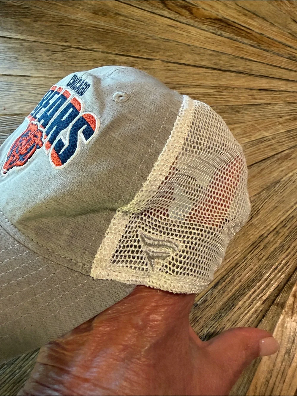 Chicago Bears Fanatics Gray White Mesh Trucker Snapback Hat NFL Licensed